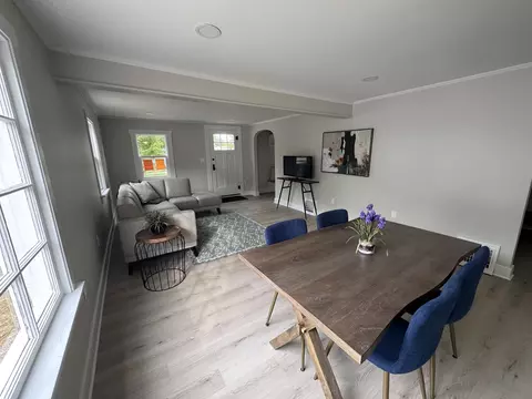 125 S Edison Ave, Elgin, IL 60123 photo 5