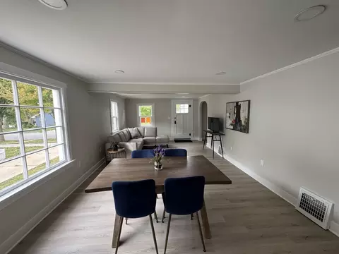 125 S Edison Ave, Elgin, IL 60123 photo 6