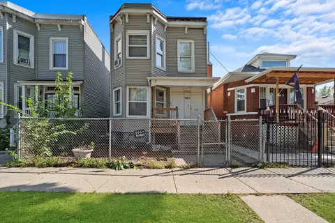 5603 S Elizabeth St, Chicago, IL 60636