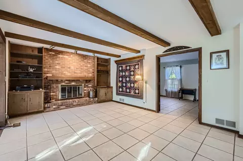 1925 Jamestown Ln, Elgin, IL 60123 photo 12