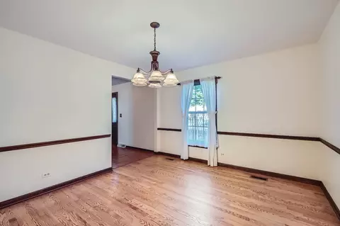 1925 Jamestown Ln, Elgin, IL 60123 photo 7