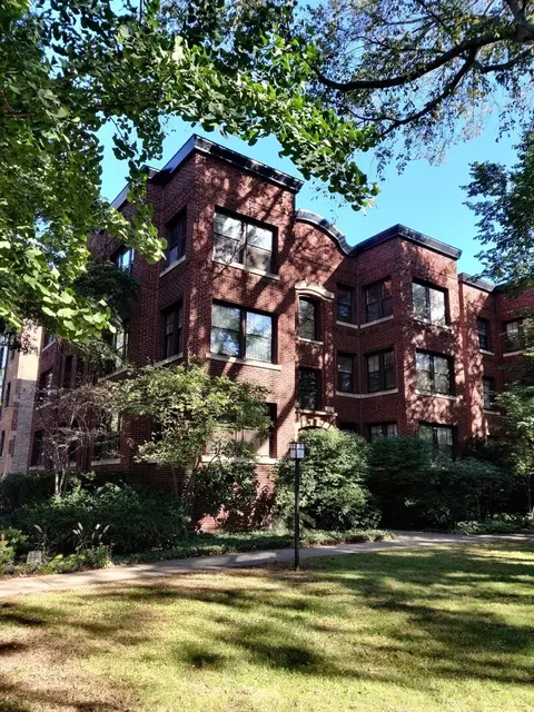 1133 Maple Ave #2E, Evanston, IL 60202