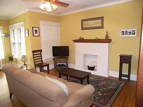 1133 Maple Ave #2E, Evanston, IL 60202 photo 5