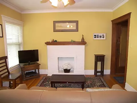 1133 Maple Ave #2E, Evanston, IL 60202 photo 8