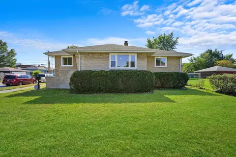 501 156th St, Calumet City, IL 60409