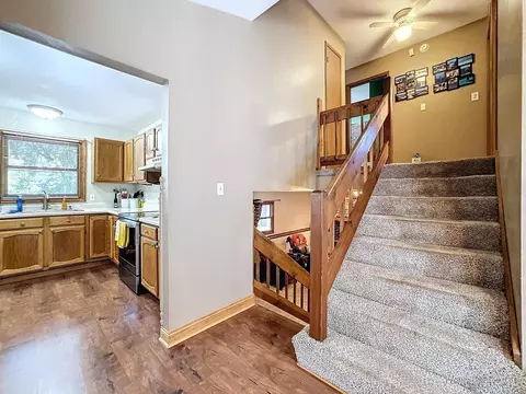 5402 Abbey Dr, Mchenry, IL 60050 photo 8