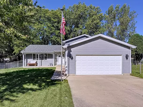 5402 Abbey Dr, Mchenry, IL 60050
