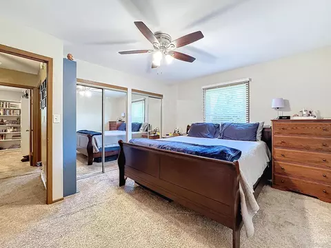 5402 Abbey Dr, Mchenry, IL 60050 photo 9