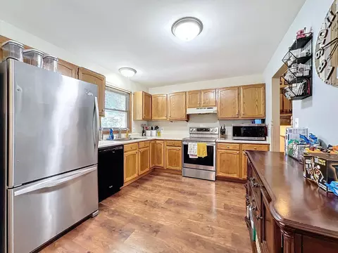 5402 Abbey Dr, Mchenry, IL 60050 photo 6