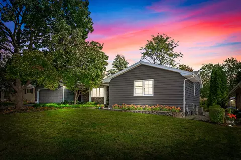 206 Bird Ct, Normal, IL 61761