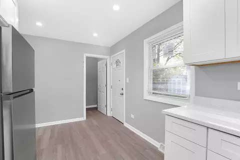 Entry Way - 2811 Stafford Dr, Markham, IL 60428 photo 1 of 1