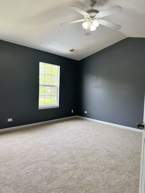 Bedroom - 2238 Margaret Dr, Montgomery, IL 60538 photo 2 of 7
