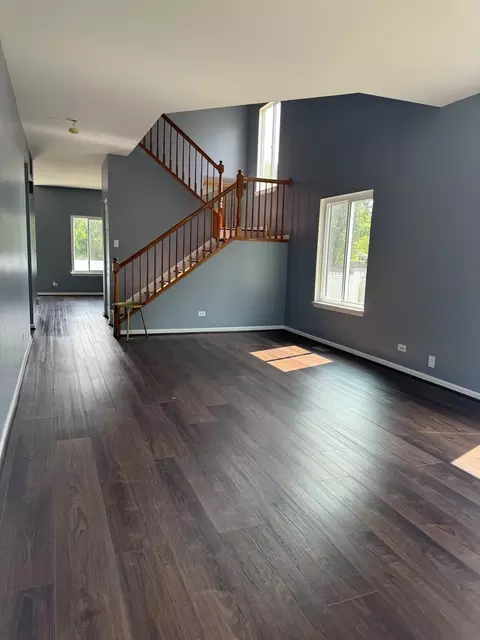 Living - 2238 Margaret Dr, Montgomery, IL 60538 photo 2 of 4