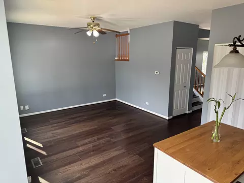 Living - 2238 Margaret Dr, Montgomery, IL 60538 photo 4 of 4