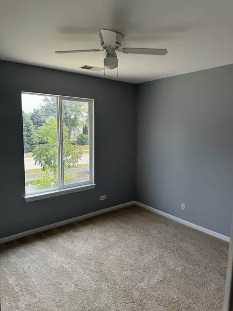 Bedroom - 2238 Margaret Dr, Montgomery, IL 60538 photo 6 of 7