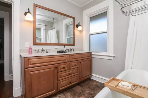 Bath - 310 S State St, Bloomington, IL 61701 photo 2 of 3