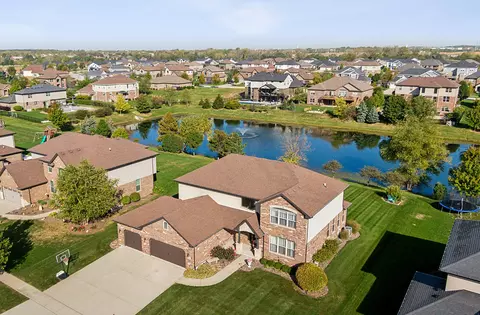15740 Valley View St, New Lenox, IL 60451