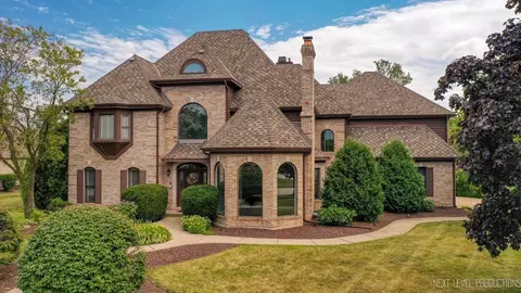 3985 Winberie Ave, Naperville, IL 60564