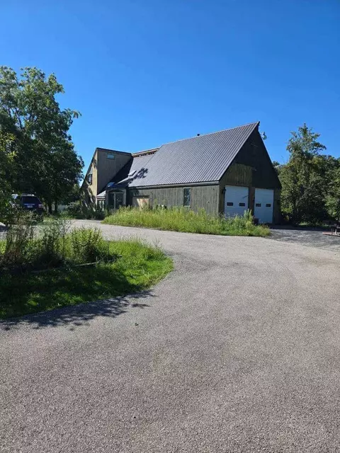210 W Goodenow Rd, Beecher, IL 60401