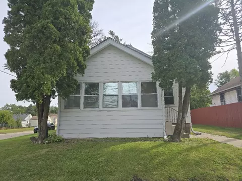 523 Alliance Ave, Rockford, IL 61101
