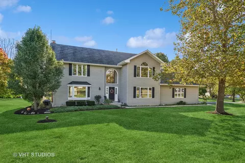 5 N225 Fox Wilds Ct, Saint Charles, IL 60175