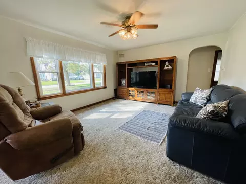 220 W Delaware St, Dwight, IL 60420 photo 2