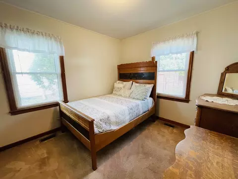 220 W Delaware St, Dwight, IL 60420 photo 9