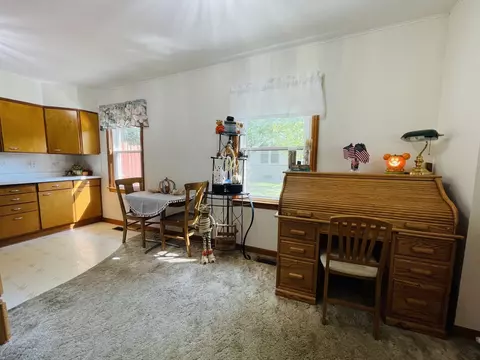220 W Delaware St, Dwight, IL 60420 photo 4