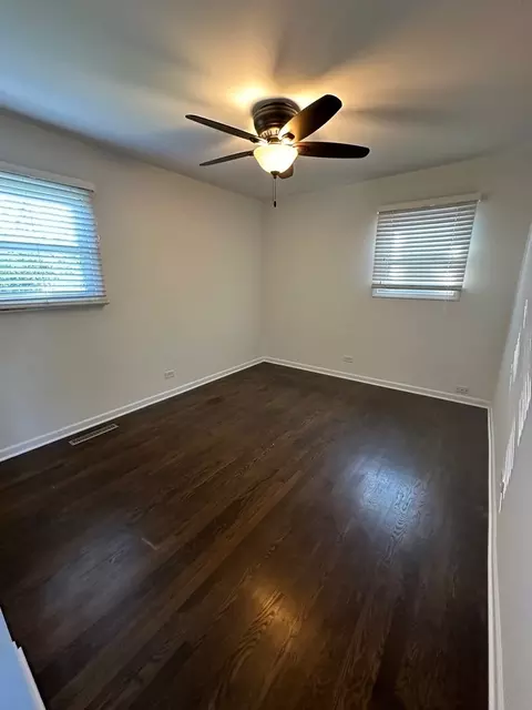 5935 Stuart Ln, Oak Forest, IL 60452 photo 8