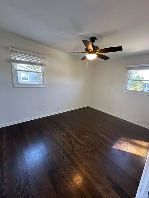 5935 Stuart Ln, Oak Forest, IL 60452 photo 9