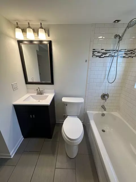 5935 Stuart Ln, Oak Forest, IL 60452 photo 7