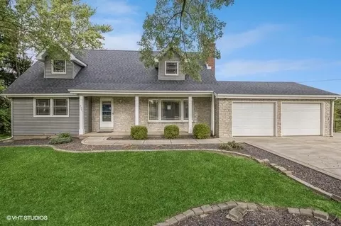 3801 Sheridan Rd, Pekin, IL 61554