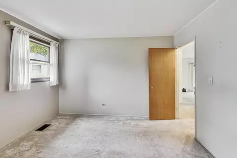 2702 Owl Ln, Rolling Meadows, IL 60008 photo 22