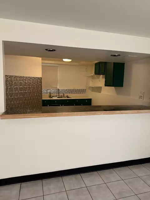 Kitchen - 16515 S Ashland Ave, Markham, IL 60428 photo 4 of 4