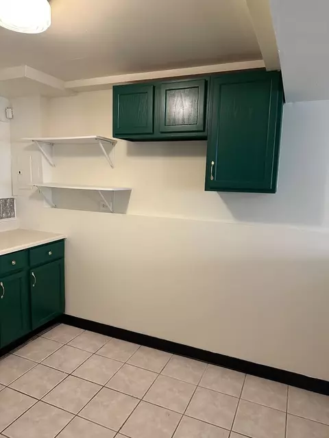 Kitchen - 16515 S Ashland Ave, Markham, IL 60428 photo 3 of 4
