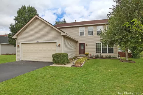 1256 Essex Ct, Round Lake Beach, IL 60073