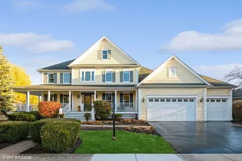 39 W975 Margaret Mitchell St, Saint Charles, IL 60175