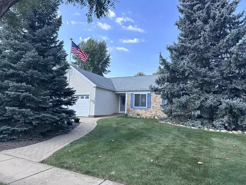 1160 Stonegate Rd, Algonquin, IL 60102 photo 3