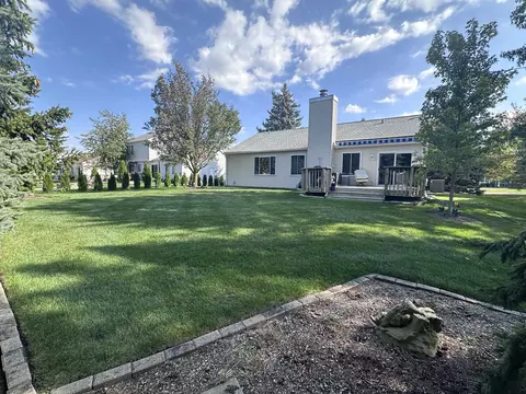 1160 Stonegate Rd, Algonquin, IL 60102 photo 5