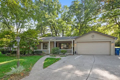 7237 W 109th St, Worth, IL 60482