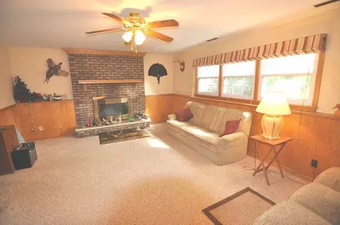 908 Scott St, Algonquin, IL 60102 photo 11