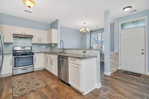 5010 Norwalk Ct, Plainfield, IL 60586 photo 9