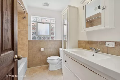 413 Custer Ave, Evanston, IL 60202 photo 10