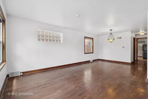 413 Custer Ave, Evanston, IL 60202 photo 3