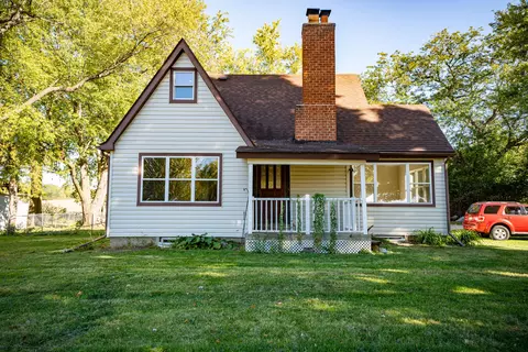 1976 New Milford School Rd, Rockford, IL 61109
