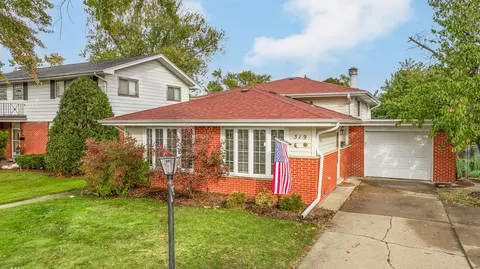 Other - 519 Bedford Ln, Des Plaines, IL 60016 photo 1 of 7