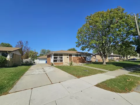 Exterior - 424 E Drake Ave, Addison, IL 60101 photo 3 of 6