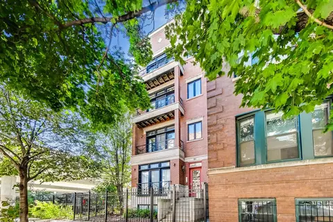 951 W Fletcher St #2, Chicago, IL 60657