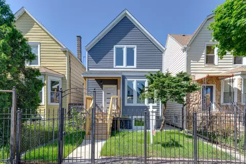 3702 W Dickens Ave, Chicago, IL 60647