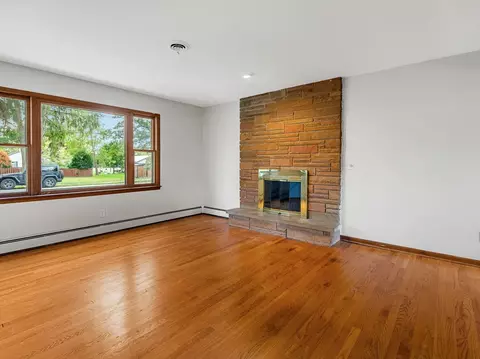 Living - 105 Gladys Ave, Fox River Grove, IL 60021 photo 1 of 1